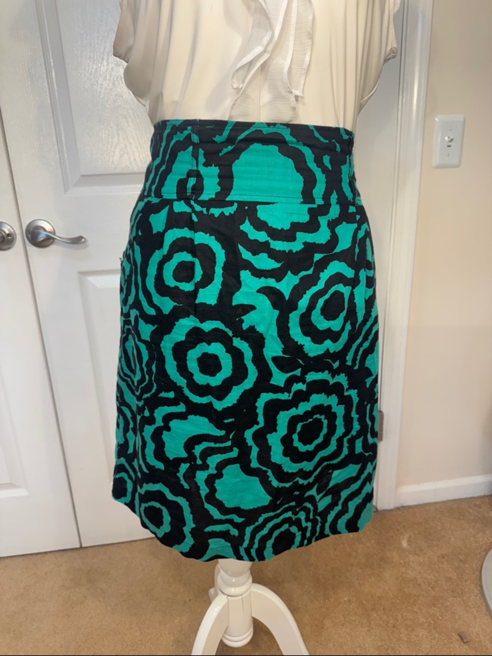 Apostrophe Teal and Black Floral-Pattern Midi Skirt